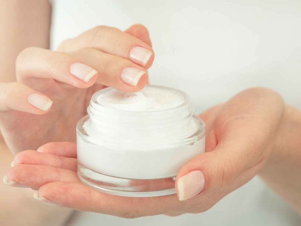 Use moisturizer regularly in the fall